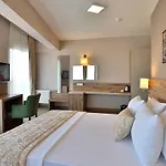Hotel Kule 3*
