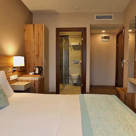 Kule Hotel 3*