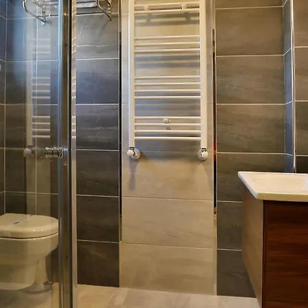 Hotel Kule 3*